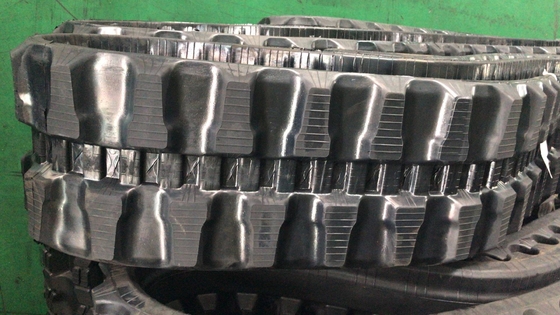 300 X 52.5 X 82W এক্সক্যাভেটর রবার ট্র্যাক এক্সক্যাভেটর নির্মাণ যন্ত্রপাতি জন্য