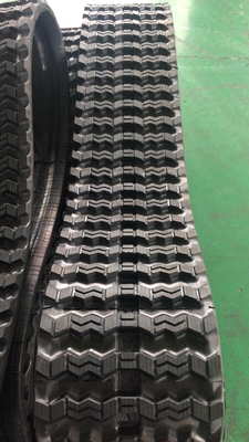 ZZS450x86x56 জিগজ্যাগ প্যাটার্ন স্কিড স্টিয়ার লোডার আকার সামঞ্জস্যযোগ্য রাবার ট্র্যাক