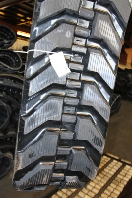 নির্মাণ যন্ত্রপাতি জন্য 400x72.5x74W Excavator রাবার ট্র্যাক