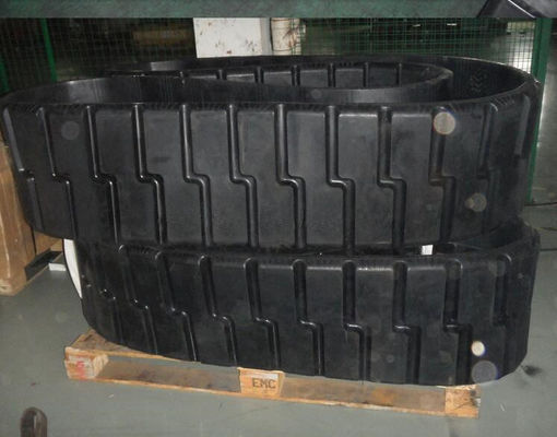 470x152.4x56 মসৃণ বা খোদাই করা প্যাটার্ন PF6110 রাবার ট্র্যাক 52 লিঙ্ক সহ অ্যাসফাল্ট প্যাভারের অংশ