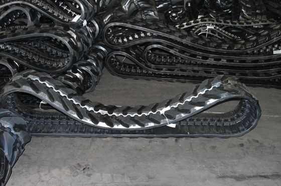 নির্মাণ যন্ত্রপাতি জন্য 400x72.5x76W Excavator রাবার ট্র্যাক