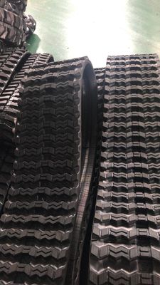 320x86x55/400x86x55/450x86x55 জিগজ্যাগ প্যাটার্ন স্কিড স্টিয়ার লোডার রাবার ট্র্যাক